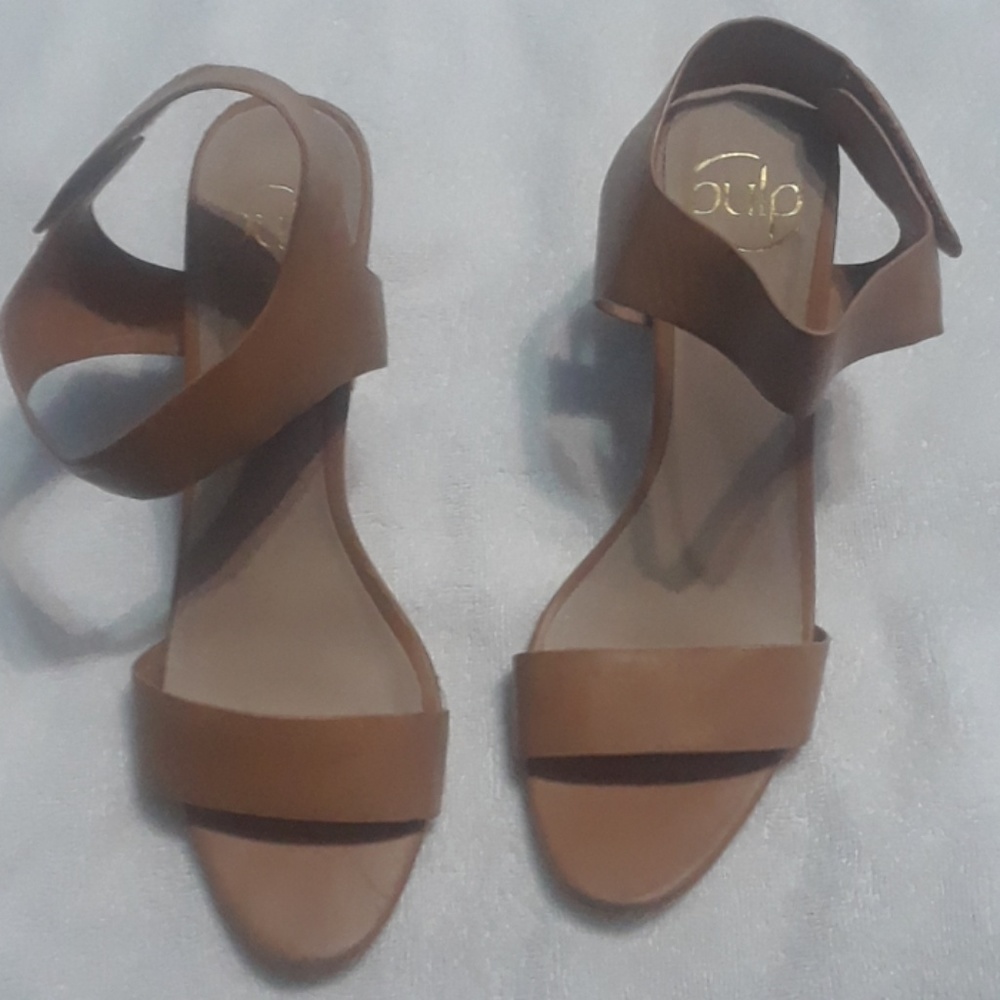 Pulp tan heels size 9